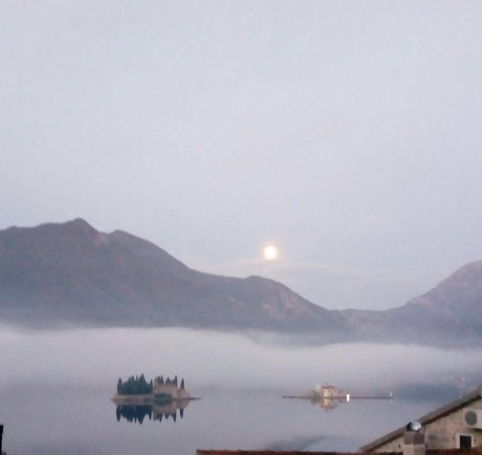 Bella Vista Zmukic Lägenhet Perast Exteriör bild