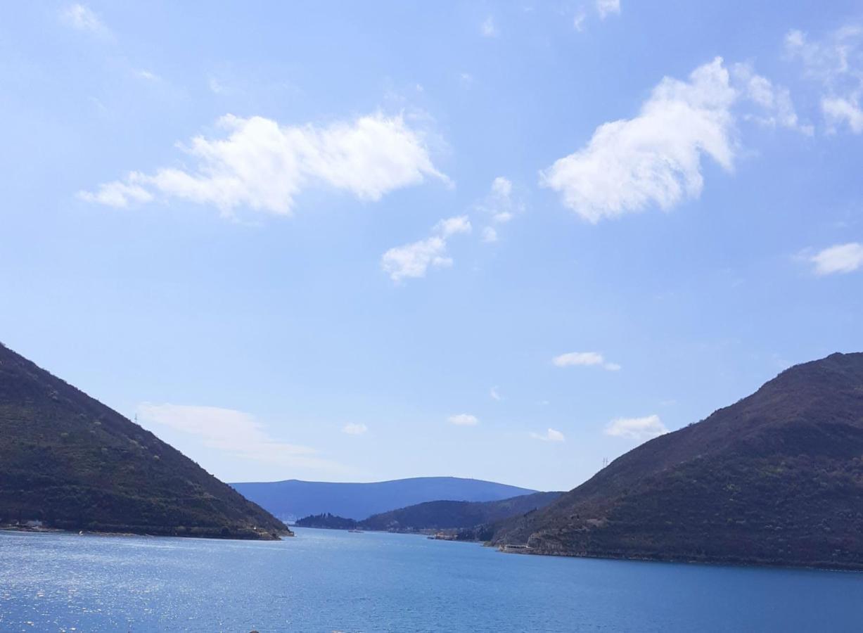 Bella Vista Zmukic Lägenhet Perast Exteriör bild